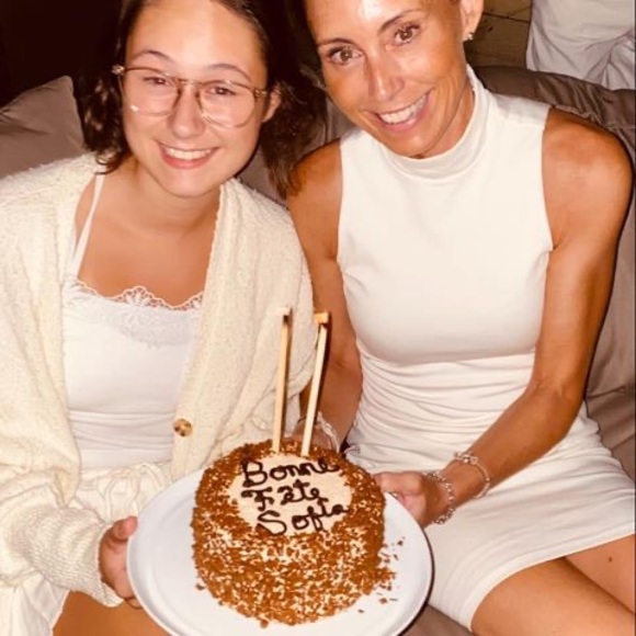 Meet your Posher, Maude - Picture 1 of 1